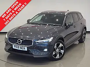 Used 2019 Volvo V60 Cross Country Plus Grey - Interior and Exterior details 4