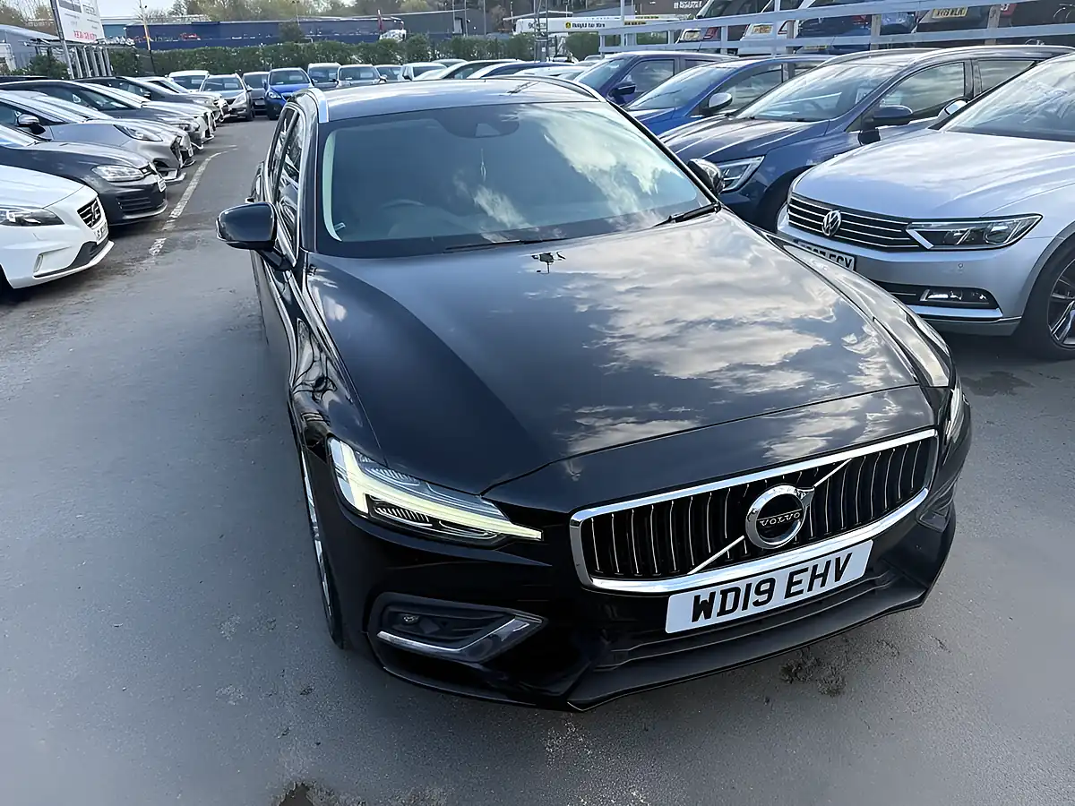 Used 2019 Volvo V60 Inscription Onyx Black - Interior and Exterior details 14