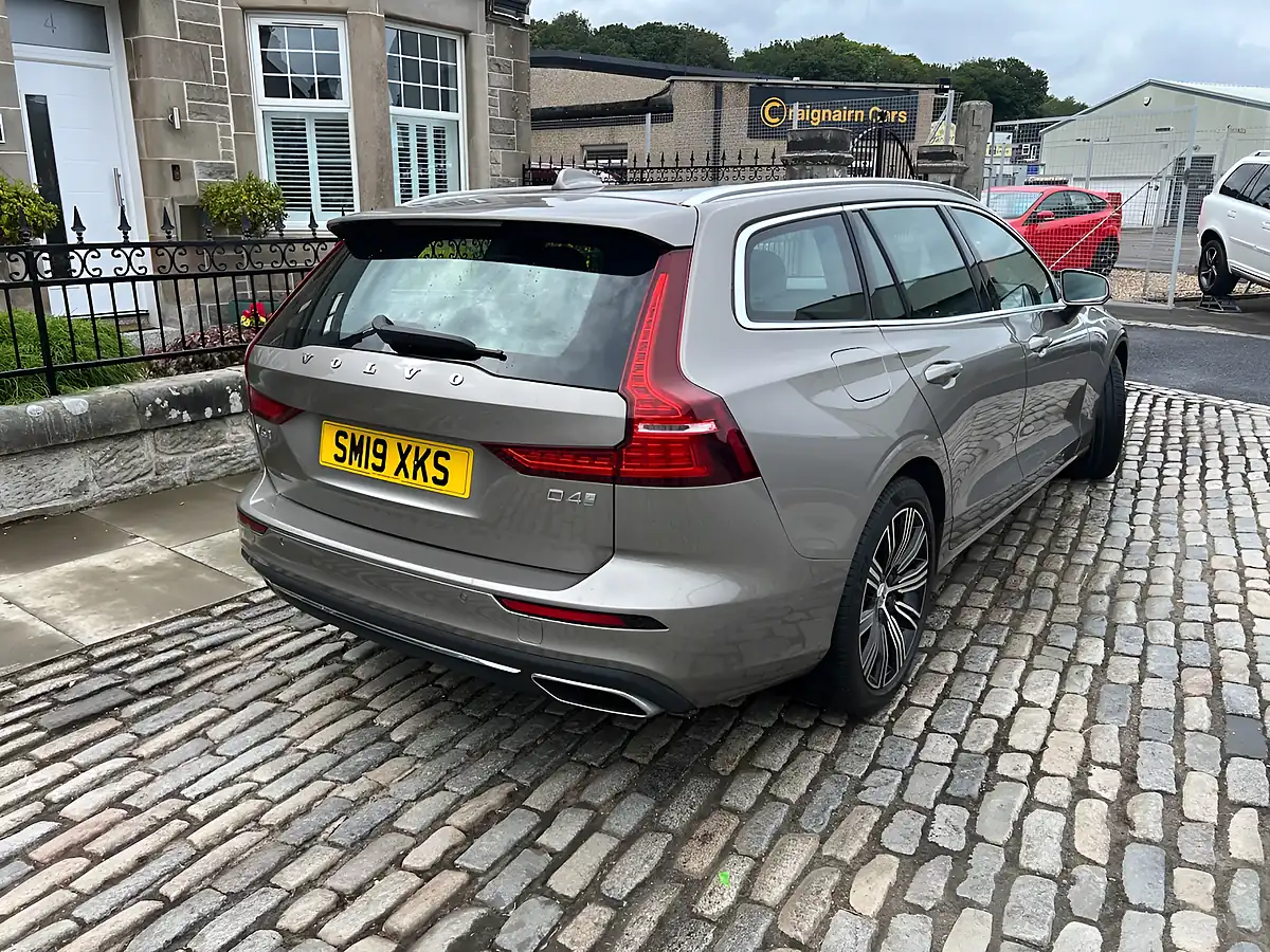 Used 2019 Volvo V60 Inscription Pebble Grey - Interior and Exterior details 11