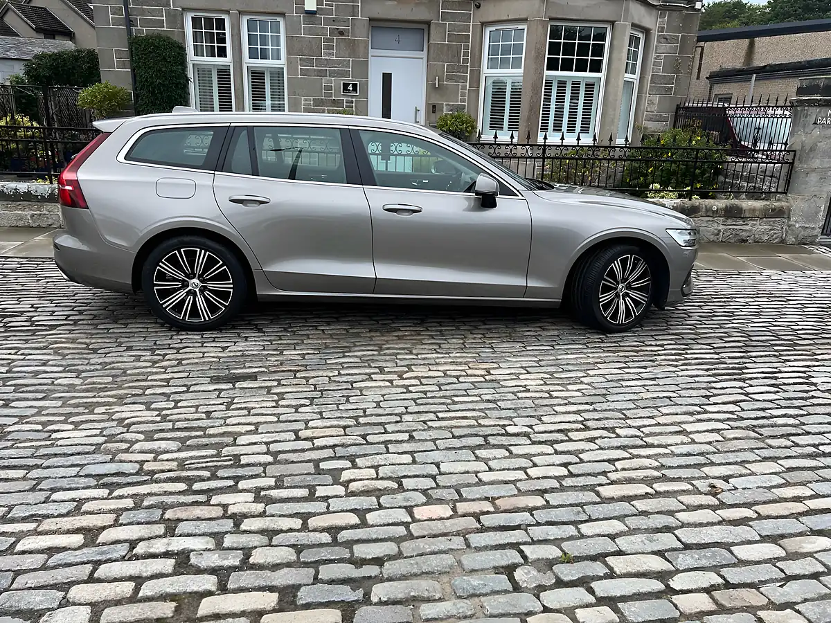 Used 2019 Volvo V60 Inscription Pebble Grey - Interior and Exterior details 12