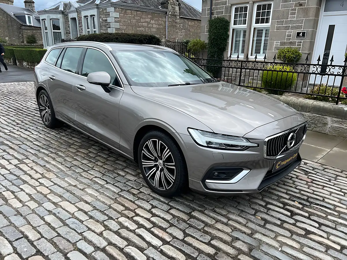 Used 2019 Volvo V60 Inscription Pebble Grey - Interior and Exterior details 7