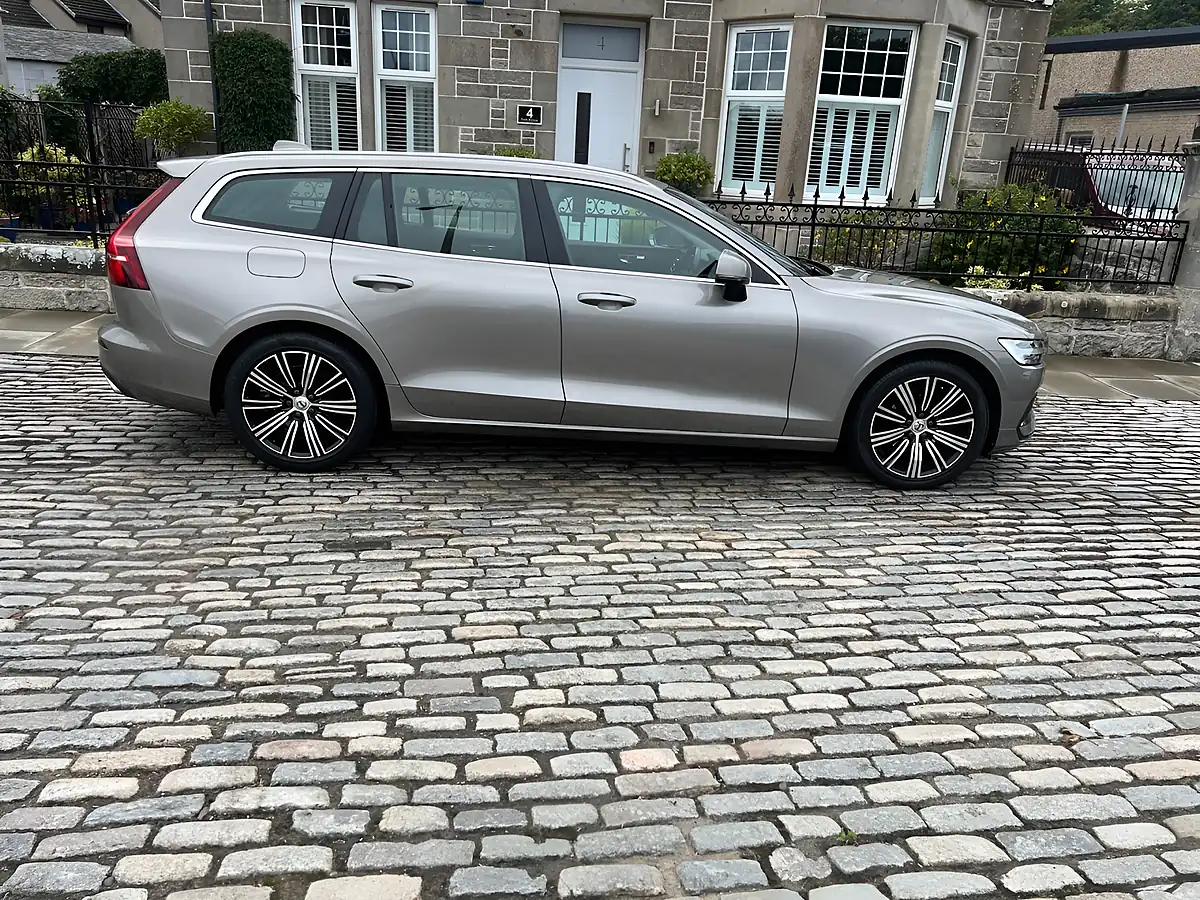 Used 2019 Volvo V60 Inscription Pebble Grey - Interior and Exterior details 9