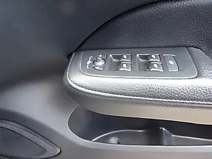 Used 2019 Volvo V60 Momentum Grey - Interior and Exterior details 12