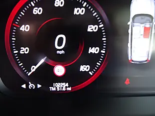 Used 2019 Volvo V60 Momentum Grey - Interior and Exterior details 13