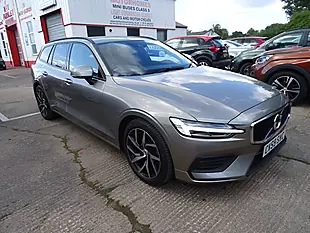 Used 2019 Volvo V60 Momentum Grey - Interior and Exterior details 6