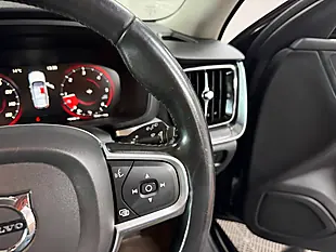 Used 2019 Volvo V60 Momentum Plus Onyx Black - Interior and Exterior details 14