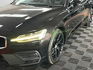 Used 2019 Volvo V60 Momentum Plus Onyx Black - Interior and Exterior details 18