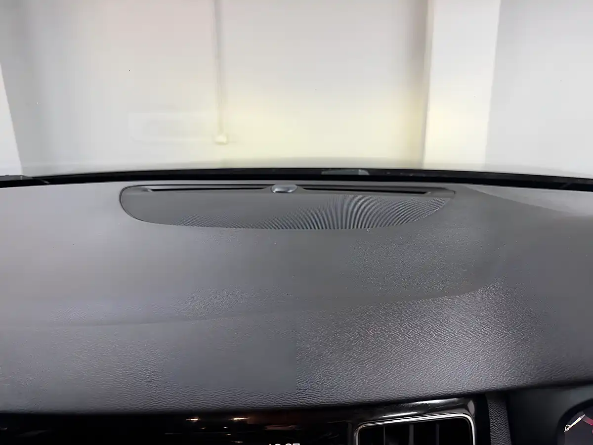 Used 2019 Volvo V60 Momentum Plus Onyx Black - Interior and Exterior details 19