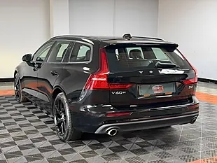 Used 2019 Volvo V60 Momentum Plus Onyx Black - Interior and Exterior details 5