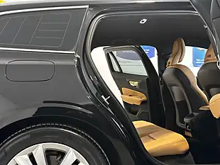 Used 2019 Volvo V60 Momentum Pro Black - Interior and Exterior details 12