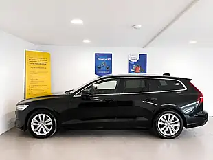 Used 2019 Volvo V60 Momentum Pro Black - Interior and Exterior details 9