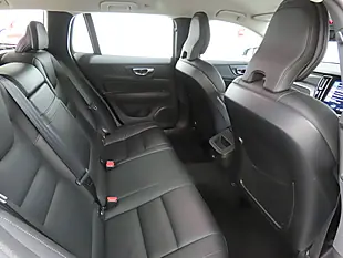 Used 2019 Volvo V60 Momentum Pro Grey - Interior and Exterior details 10