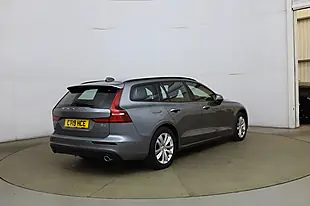 Used 2019 Volvo V60 Momentum Pro Grey - Interior and Exterior details 6