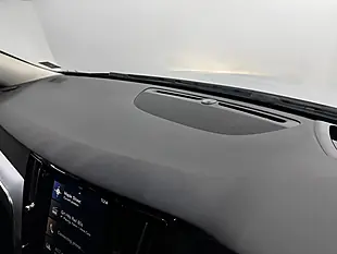 Used 2019 Volvo V60 Momentum Pro Silver - Interior and Exterior details 13