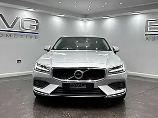 Used 2019 Volvo V60 Momentum Pro Silver - Interior and Exterior details 4