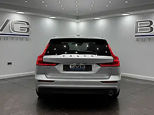 Used 2019 Volvo V60 Momentum Pro Silver - Interior and Exterior details 9