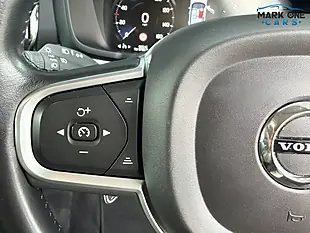 Used 2019 Volvo V60 Momentum Red - Interior and Exterior details 12
