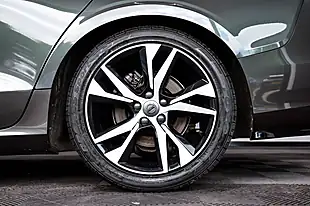 Used 2019 Volvo V60 R-Design Grey - Interior and Exterior details 15