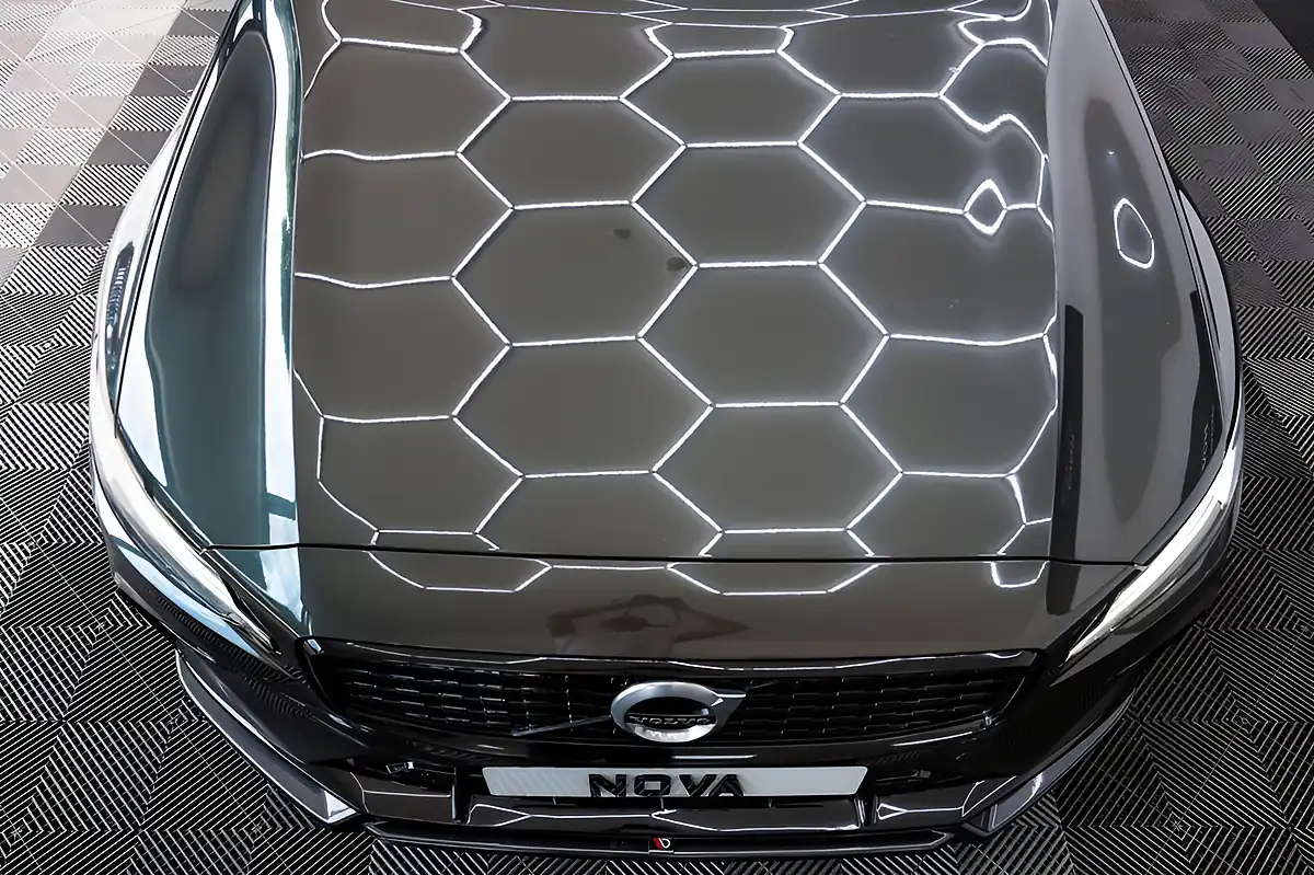 Used 2019 Volvo V60 R-Design Grey - Interior and Exterior details 18