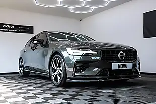 Used 2019 Volvo V60 R-Design Grey - Interior and Exterior details 3