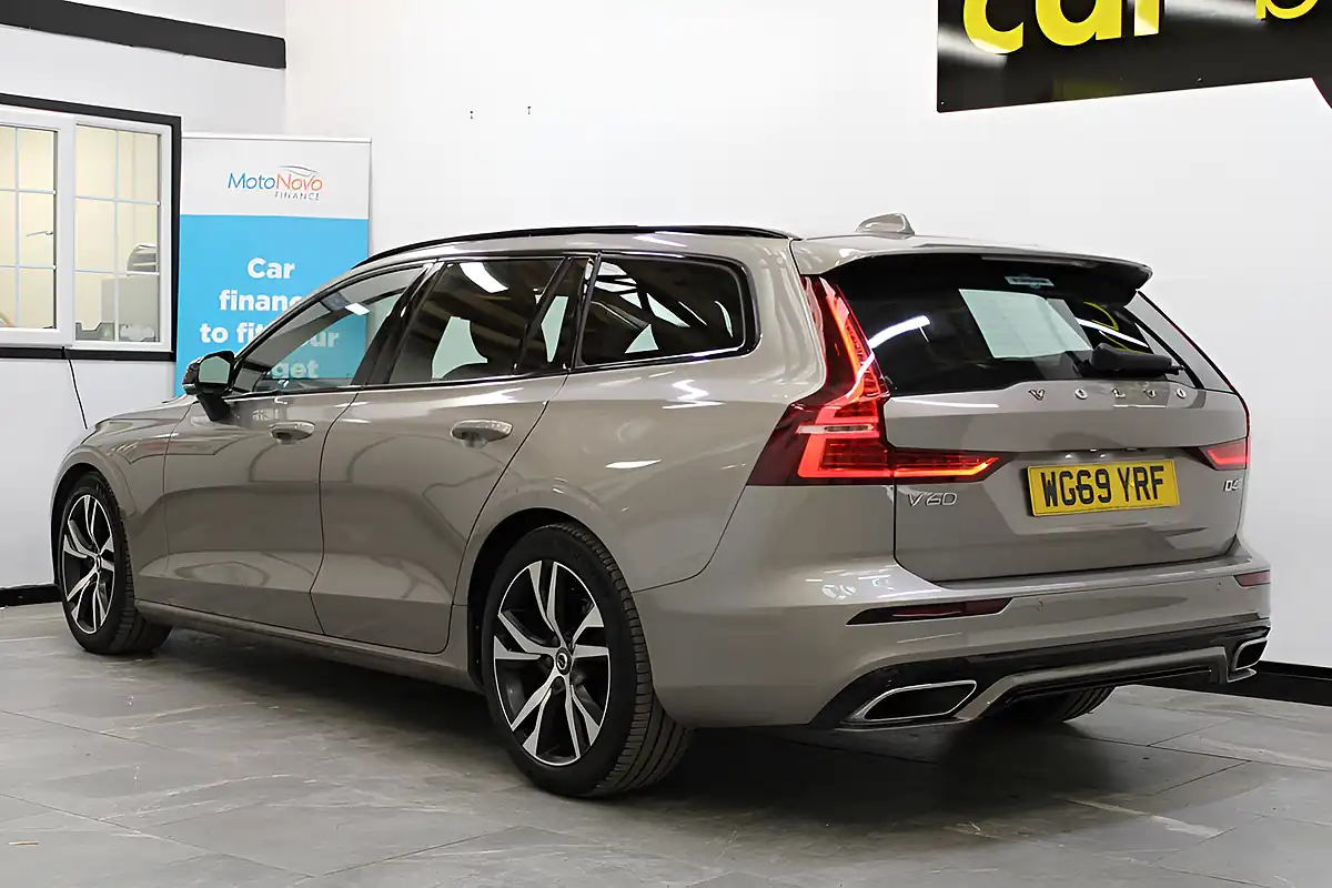 Used 2019 Volvo V60 R-Design Grey - Interior and Exterior details 3