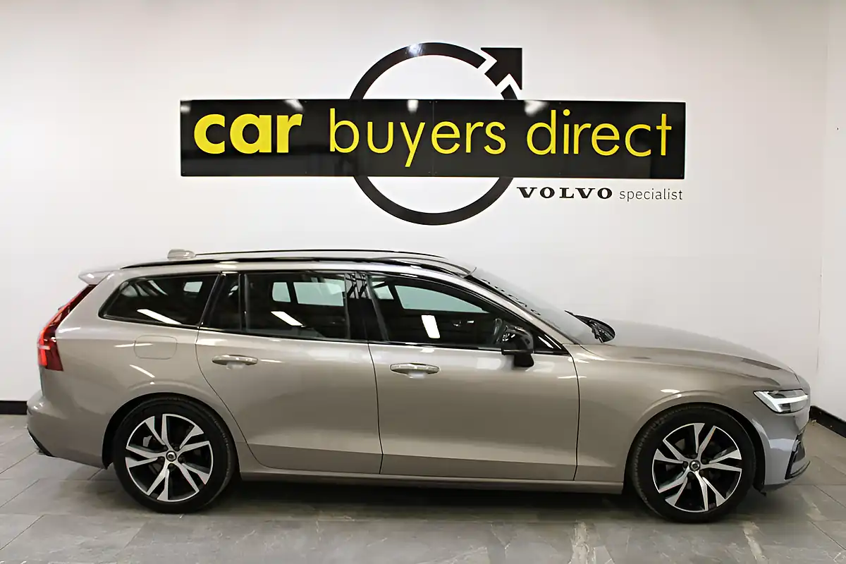 Used 2019 Volvo V60 R-Design Grey - Interior and Exterior details 8
