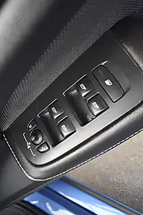 Used 2019 Volvo V60 R-Design Plus Bursting Blue - Interior and Exterior details 16