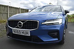 Used 2019 Volvo V60 R-Design Plus Bursting Blue - Interior and Exterior details 17