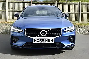 Used 2019 Volvo V60 R-Design Plus Bursting Blue - Interior and Exterior details 2