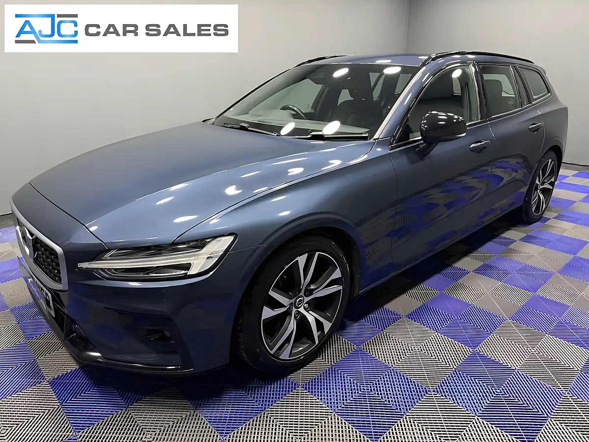 Used 2019 Volvo V60 R-Design Plus Denim Blue - Front View