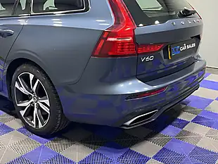 Used 2019 Volvo V60 R-Design Plus Denim Blue - Interior and Exterior details 11