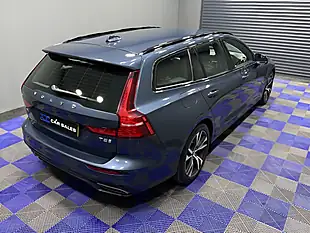 Used 2019 Volvo V60 R-Design Plus Denim Blue - Interior and Exterior details 14