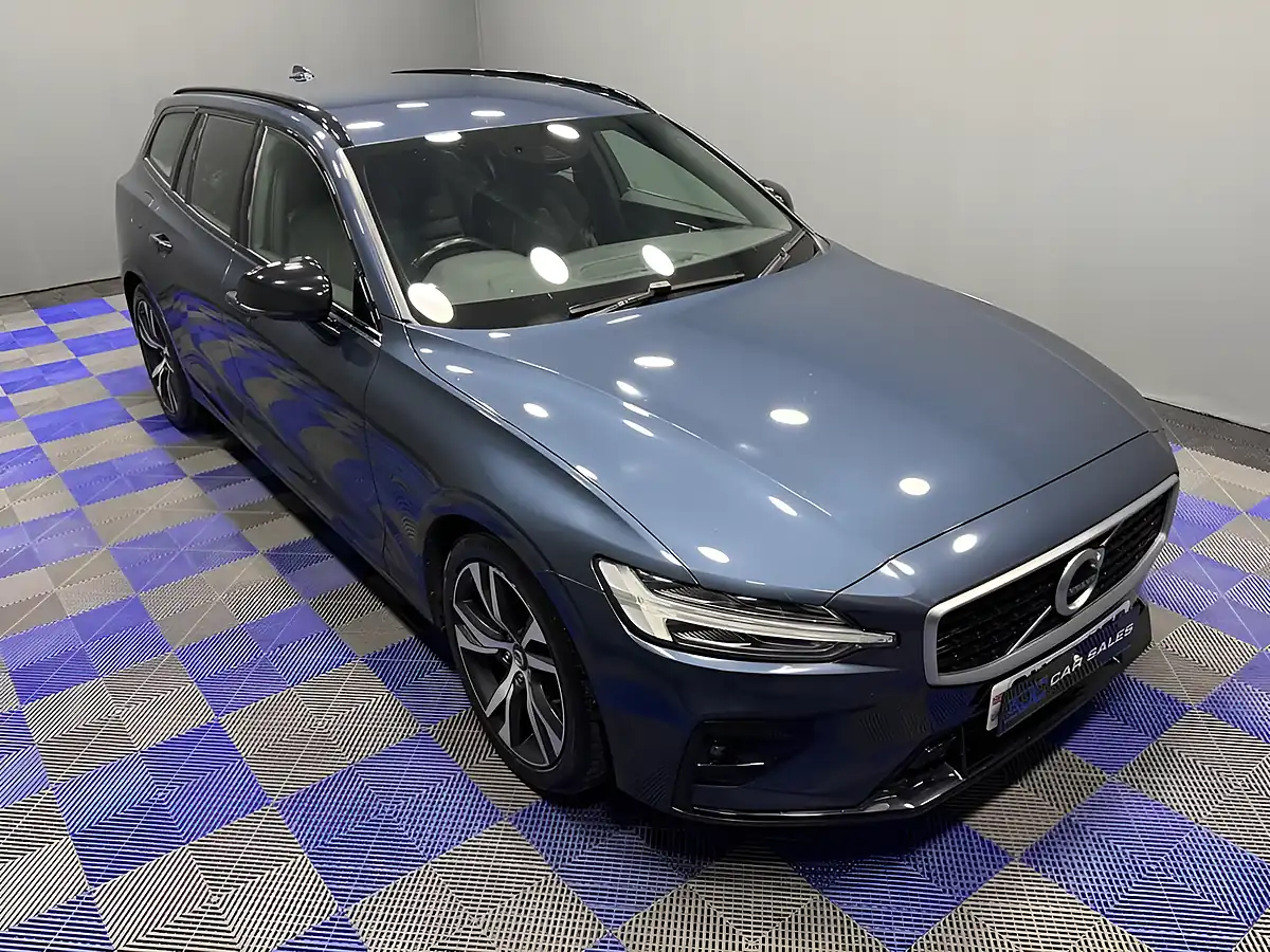 Used 2019 Volvo V60 R-Design Plus Denim Blue - Interior and Exterior details 17