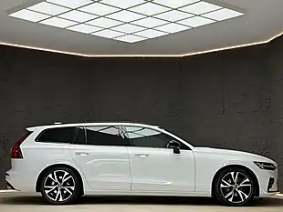 Used 2019 Volvo V60 R-Design Plus White - Interior and Exterior details 11
