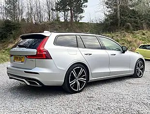 Used 2019 Volvo V60 R-Design Pro Bright Silver - Interior and Exterior details 3