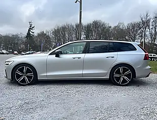 Used 2019 Volvo V60 R-Design Pro Bright Silver - Interior and Exterior details 6