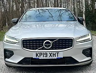 Used 2019 Volvo V60 R-Design Pro Bright Silver - Interior and Exterior details 8