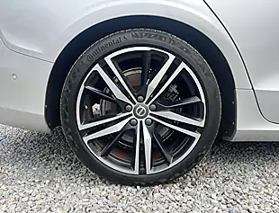 Used 2019 Volvo V60 R-Design Pro Bright Silver - Interior and Exterior details 9