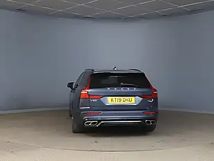 Used 2019 Volvo V60 R-Design Pro Denim Blue - Interior and Exterior details 9