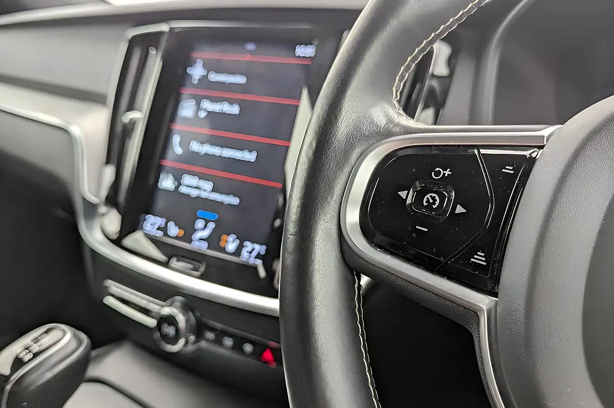 Used 2019 Volvo V60 R-Design Pro Pebble Grey - Interior and Exterior details 13