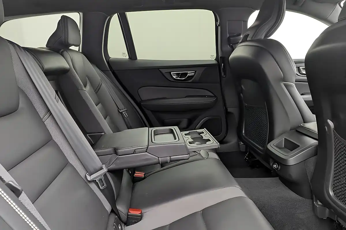 Used 2019 Volvo V60 R-Design Pro Pebble Grey - Interior and Exterior details 15