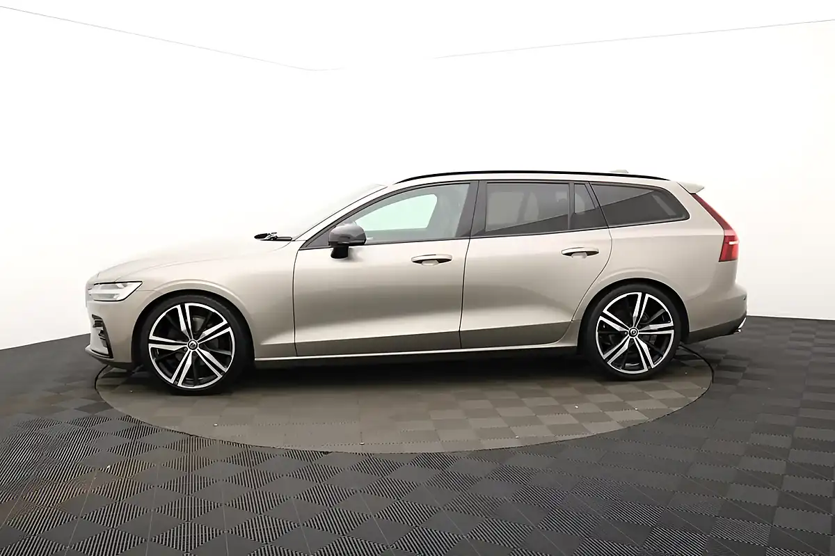 Used 2019 Volvo V60 R-Design Pro Pebble Grey - Interior and Exterior details 7