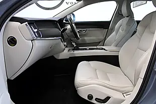 Used 2019 Volvo V90 Cross Country Mussel Blue - Interior and Exterior details 15
