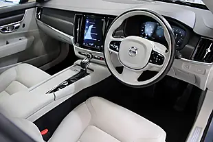 Used 2019 Volvo V90 Cross Country Mussel Blue - Interior and Exterior details 18