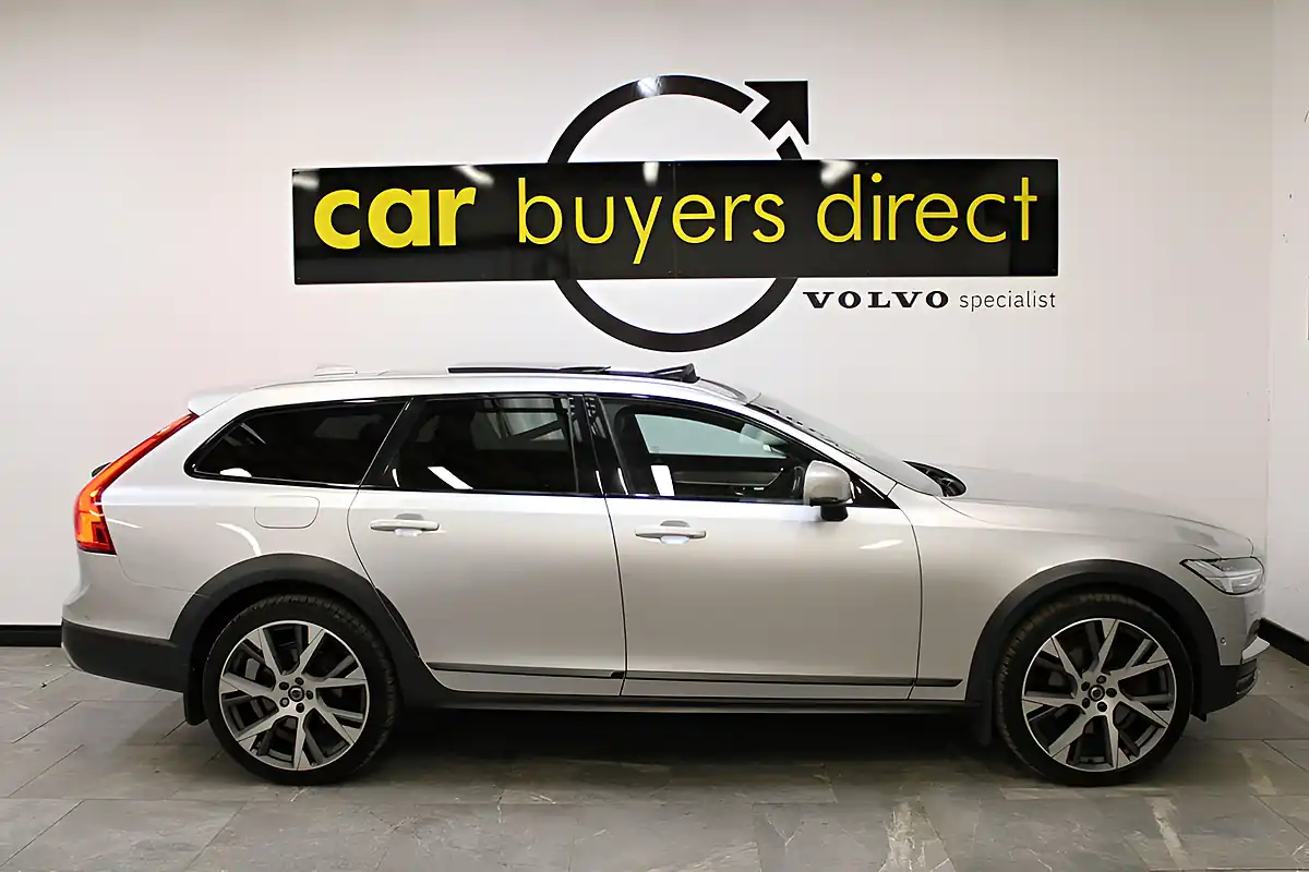 Used 2019 Volvo V90 Cross Country Plus Silver - Interior and Exterior details 8