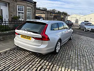 Used 2019 Volvo V90 Momentum Bright Silver - Interior and Exterior details 10