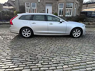 Used 2019 Volvo V90 Momentum Bright Silver - Interior and Exterior details 11