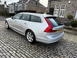 Used 2019 Volvo V90 Momentum Bright Silver - Interior and Exterior details 5