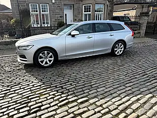 Used 2019 Volvo V90 Momentum Bright Silver - Interior and Exterior details 8