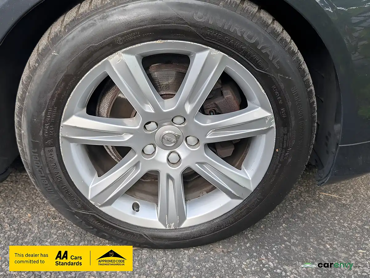 Used 2019 Volvo V90 Momentum Savile Grey - Interior and Exterior details 12